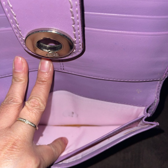 Coach - Picture 10 of 12